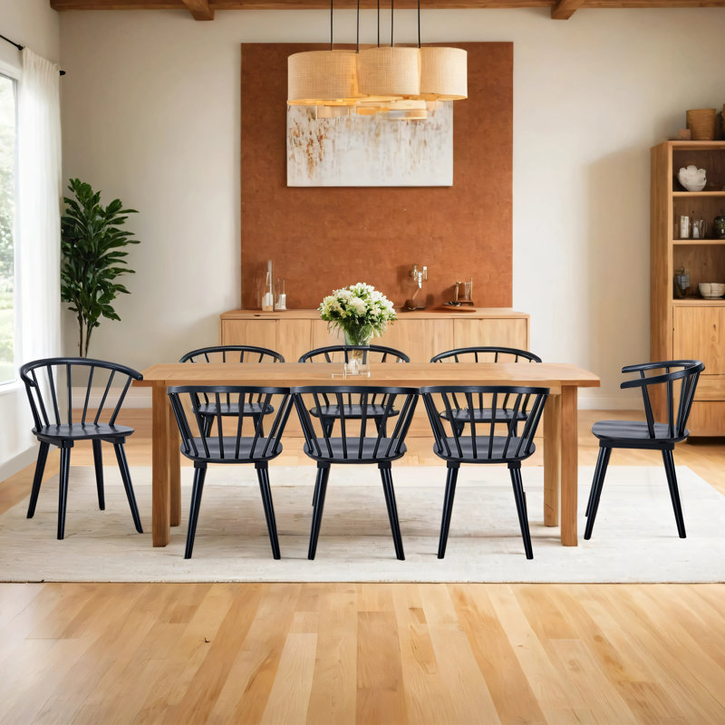 Ensemble de table de salle à manger rustique en bois massif avec chaises noires modernes