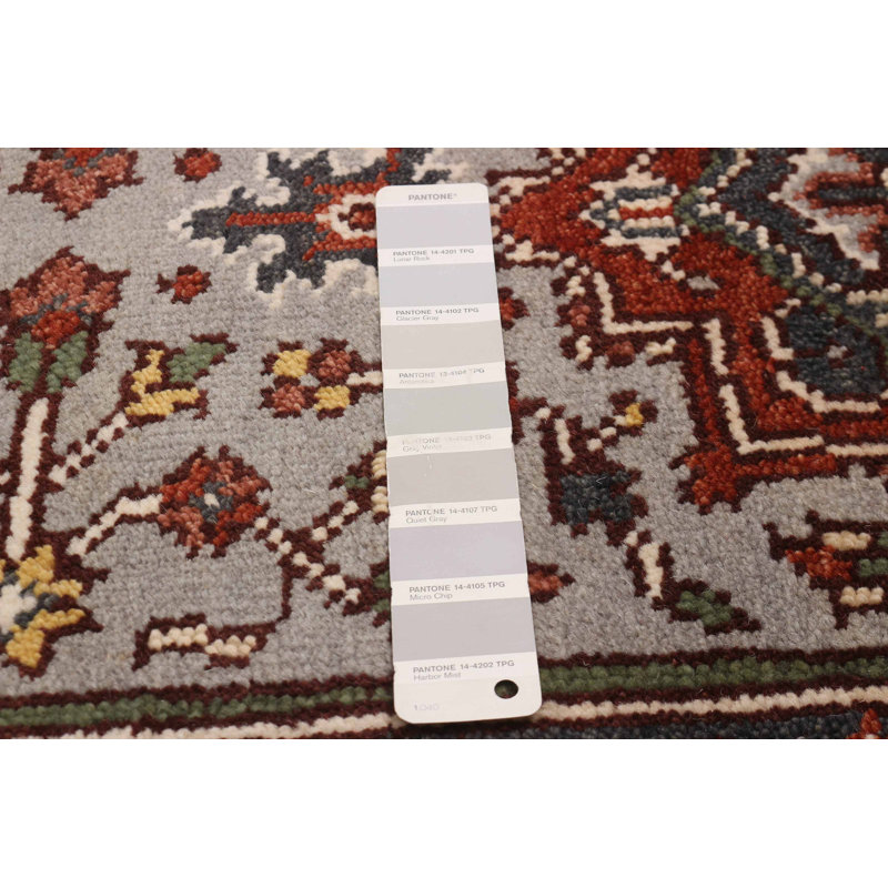 Tapis gris Serapi Heritage 2 pi 5 po x 9 pi 6 po