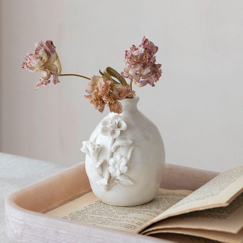 Vase en grès avec fleurs