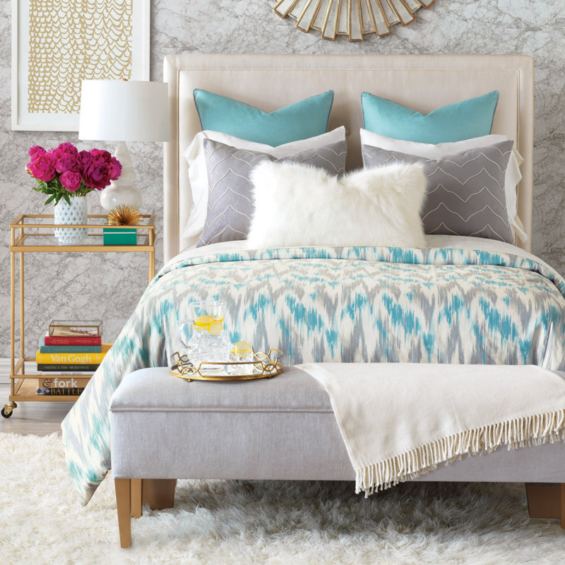 Eloise Traditional Ikat Comforter