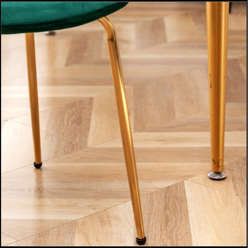 Ensemble de 2 chaises rembourrées en similicuir, élégantes et confortables pour les salles à manger et les cuisines modernes.