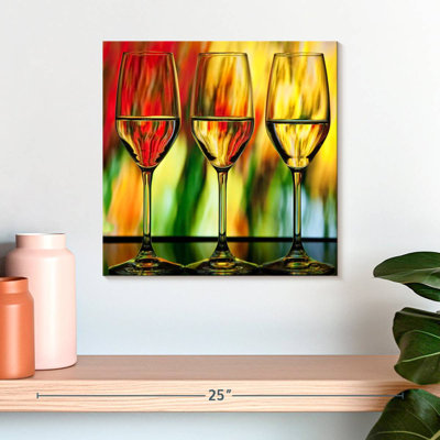 Happy Hour Yarlin Champagne
