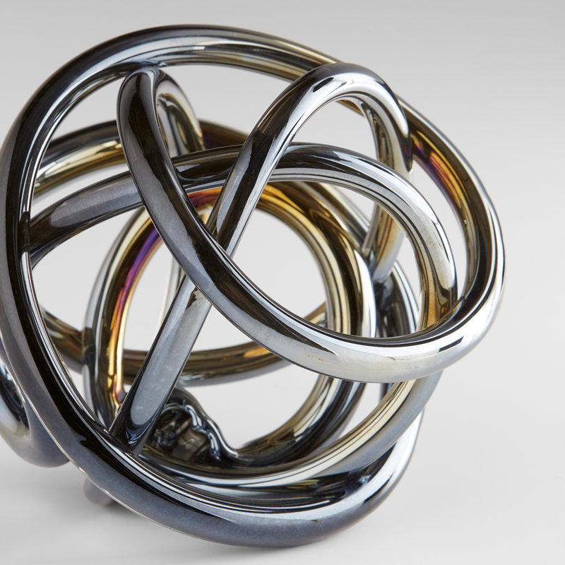 Figurines & Sculptures