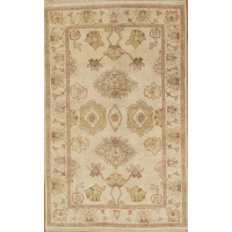 Oriental Area Rug in Ivory