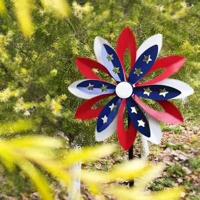 Décoration de jardin patriotique en métal en forme d'éolienne pour l'extérieur, sculpture cinétique de drapeau américain