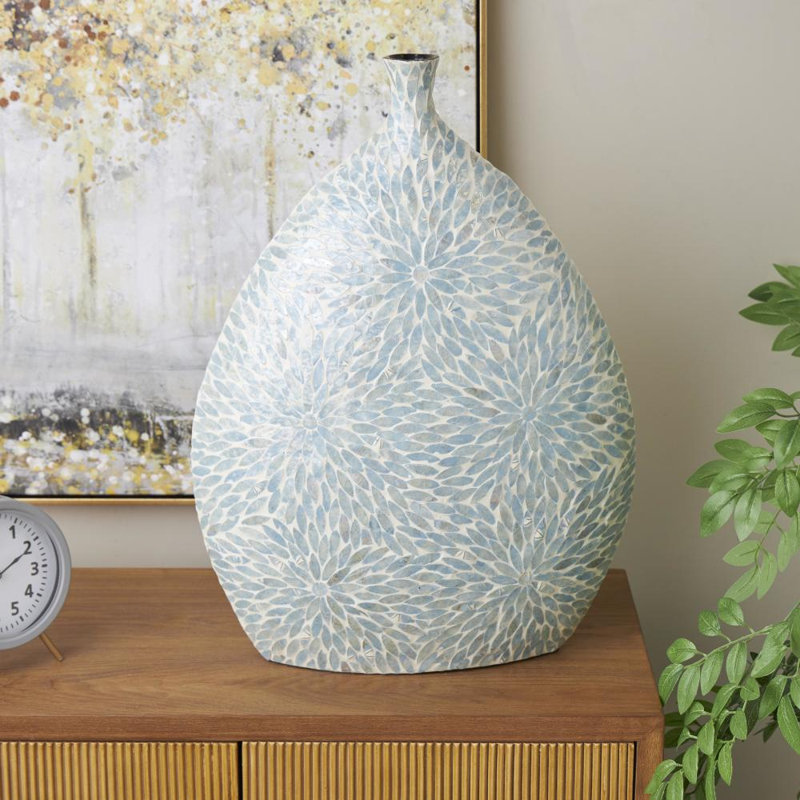 Grand vase décoratif décoratif en mosaïque de nacre bleue faite à la main Pragathi