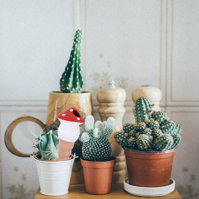 Terracotta Self Watering Spike,Indoor Plant Watering Stakes,Plant dripper(Set of 4)