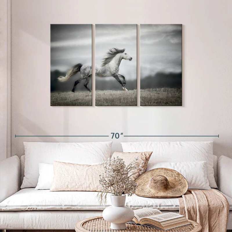 Brampt Wind Blown Mane II, 28" H x 45" W