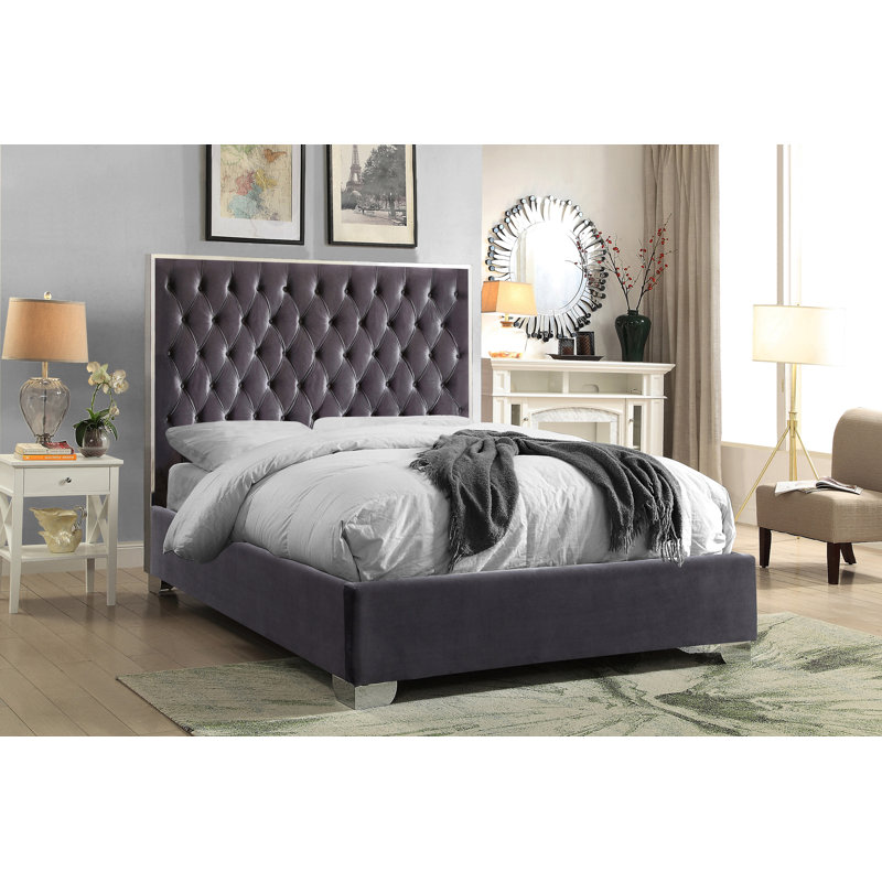 Lit plateforme tapissier capitonné Spadaro, Très grand, Gris, Argent