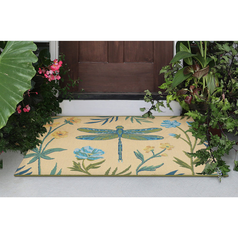 Tapis d'intérieur / extérieur à motif floral libellule Bay Isle Home ™ Asenet, Rectangle 2 pi 4 po x 3 pi 11 po