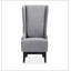 Luxueux fauteuil d'appoint rembourré en velours avec des pieds en bois robustes, parfait pour un décor moderne et élégant.-147960626