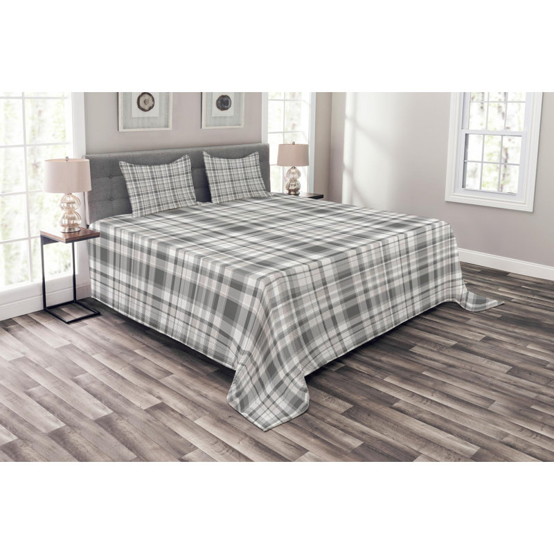 Farmhouse / Country Plaid Coverlet, King Coverlet + 2 Shams