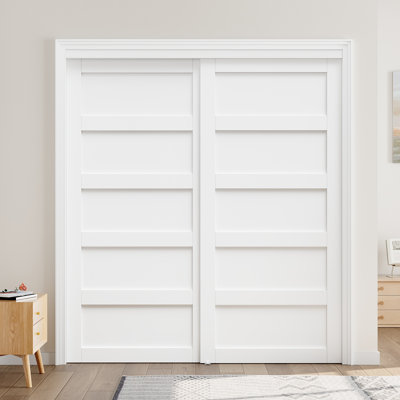 Portes coulissantes moulées apprêtées à 5 panneaux de 72 po x 80 po blanc lisse avec ensemble de quincaillerie d'installation requis