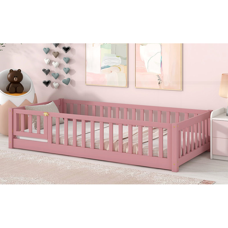 Lit plateforme au plancher avec clôture et porte, Lit simple, Rose