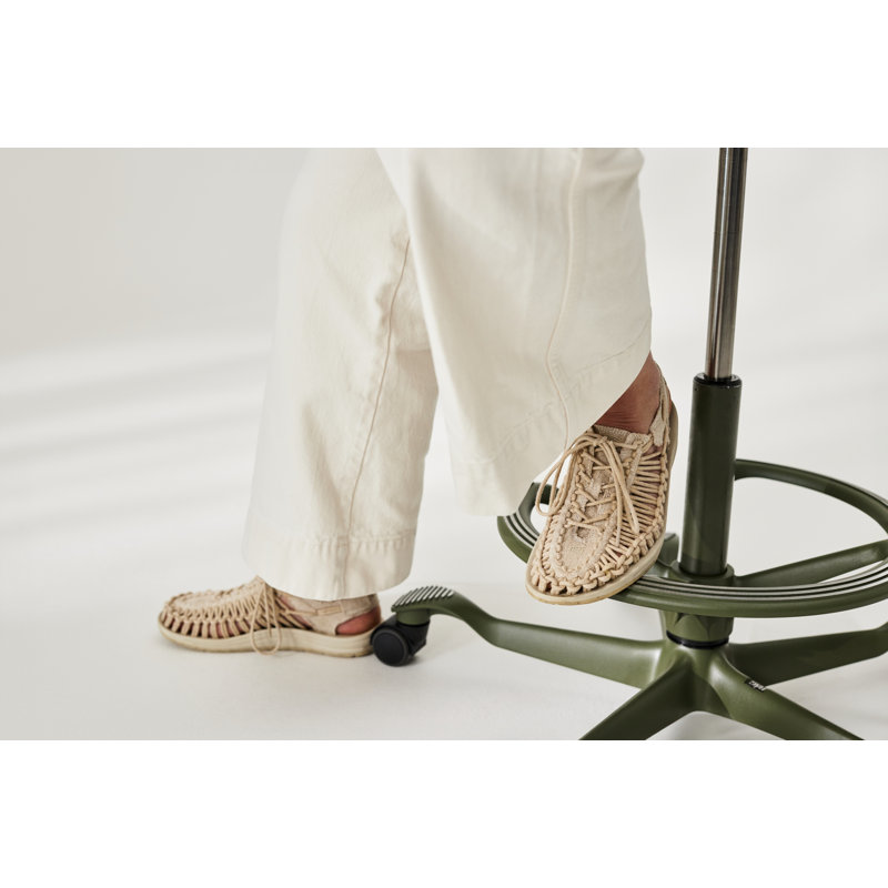 Fauteuil réglable en hauteur avec repose-pieds HœG Capisco, Green Apple, Vert mousse