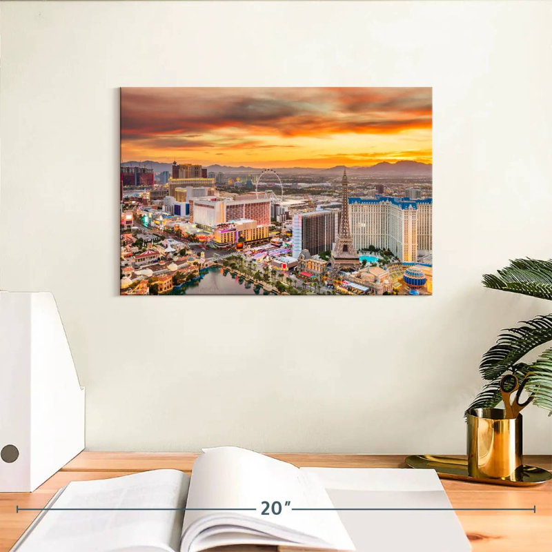 Sireci Las Vegas Skyline, 8" H x 12" W