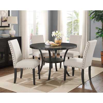 Ensemble de salle à manger en bois espresso avec chaises cloutées en tissu brun clair