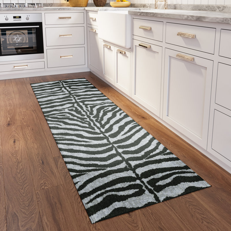 Tapis gris tissé à la machine, Tapis de couloir 2 pi 3 po x 7 pi 6 po