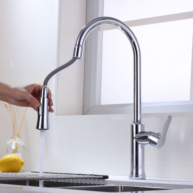 Single-Handle Pull-Down Sprayer Kitchen Faucet in Chrome, Chrome Plated