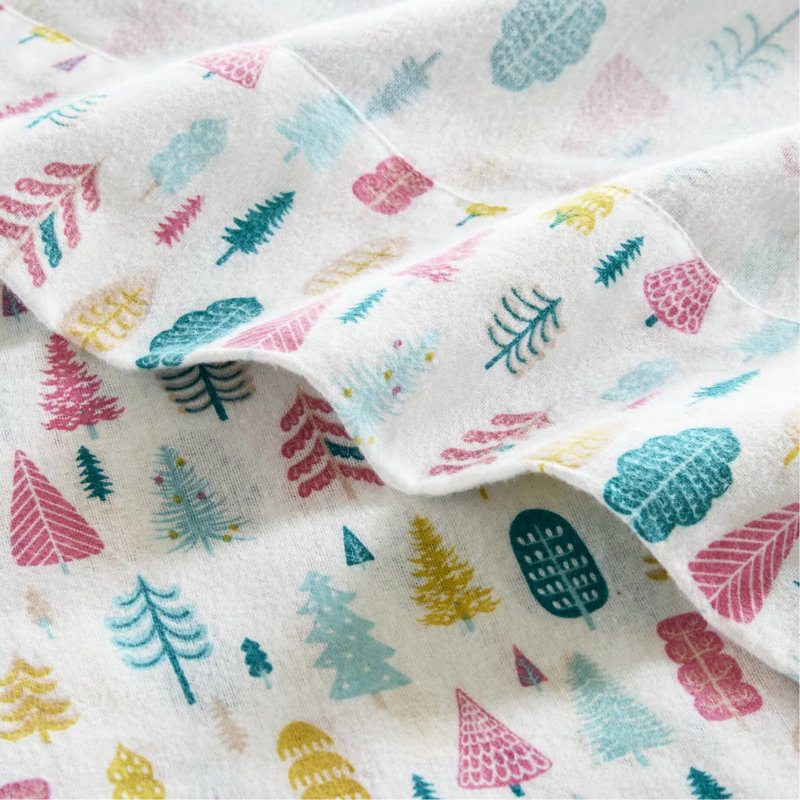 4 Pcs Queen Cotton Flannel Sheet , White Holiday Trees Design, Fully Elasticized Fitted Sheet, Machine Washable, , All Sheets Included Printed Wash For Easy Care