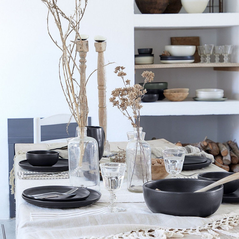 Pacifica Salad Plate, Black