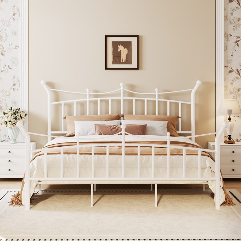 Lit plateforme en métal en forme de couronne de style rétro d'adolescentes de rêve, aucun sommier nécessaire, Très grand lit