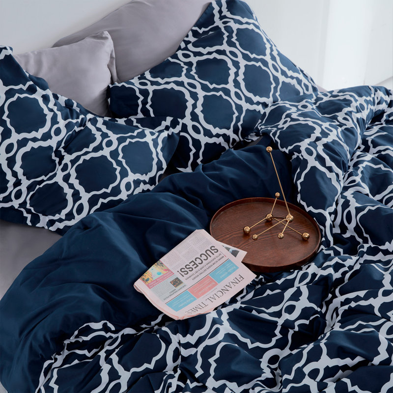 Twill Floral Duvet Cover, Navy Blue Quatrefoil, Twin Duvet Cover