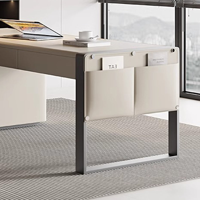 bureau minimaliste, H 29,53 po x l 62,99 po x P 23,62 po