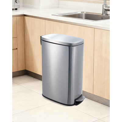Poubelle compacte en acier inoxydable de 13 gallons (50 L) peu encombrante - couvercle à fermeture en douceur - seau intérieur amovible - poubelle moderne de grande capacité pour la cuisine, la maison, le bureau et la salle de bain