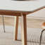 Combinaison de table et de chaises de style crème