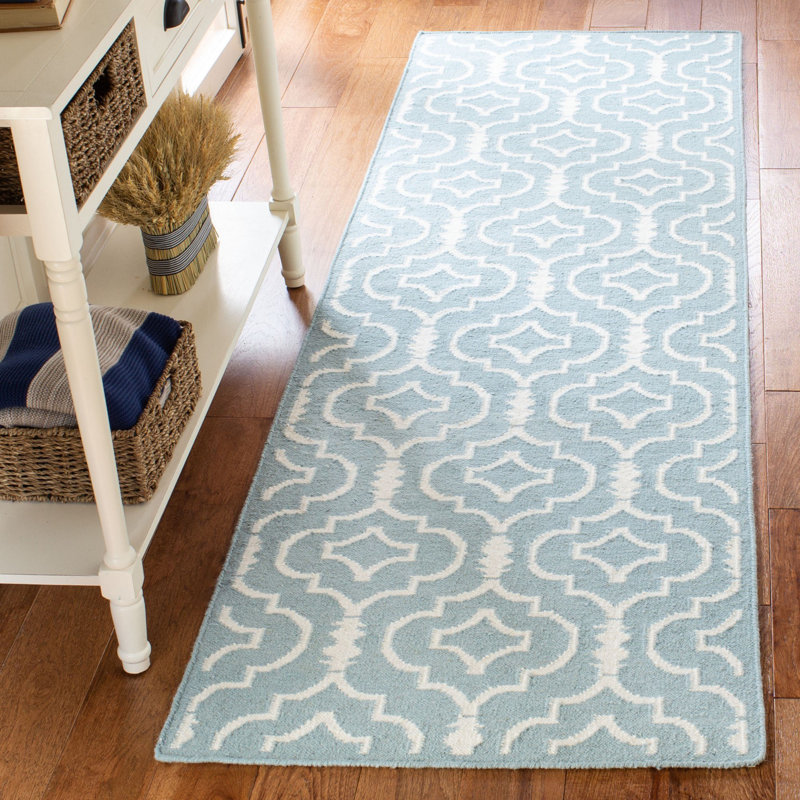 Milltown Hand Woven Flat Weave Wool/Cotton Geometric Rug in Light Blue/Ivory, Runner 2'6" x 6'