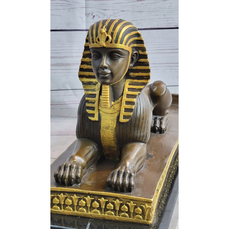 Sculpture égyptienne signée de créature mythologique sphinx rétro