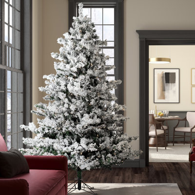 Oakman 7.5' H Extra Full White/Green Flocked/Frosted Christmas Tree with 900 LED Lights