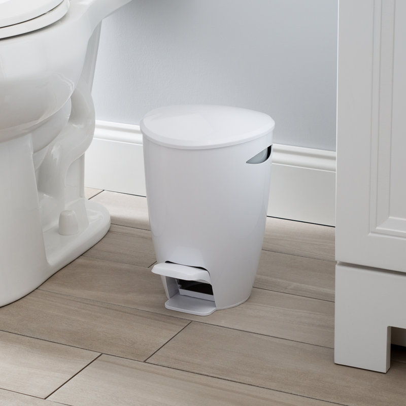 White Plastic 5L Step Pedal Trash Bin