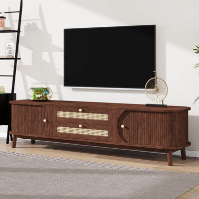 Meuble télé en rotin pour téléviseur de 75 po ou moins, console multimédia de style campagne moderne avec pieds en bois massif, rangement multifonctionnel et gestion des câbles