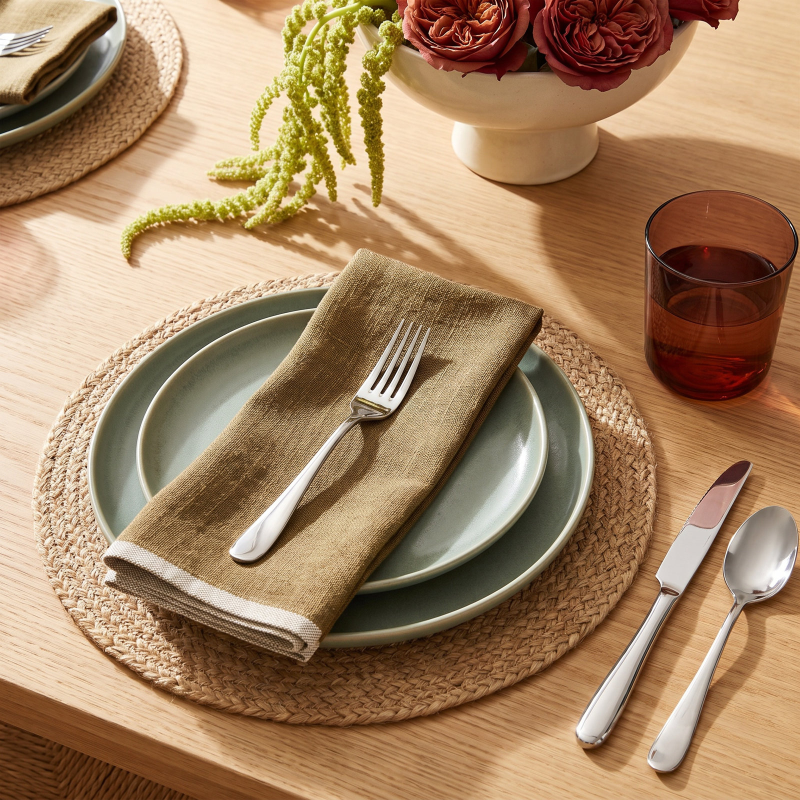 Soren Reversible Linen Napkin, Green