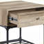 Chêne Brantley & amp; Table basse Sandy Gray avec pieds robustes en métal - Tiroir de rangement Présentoir