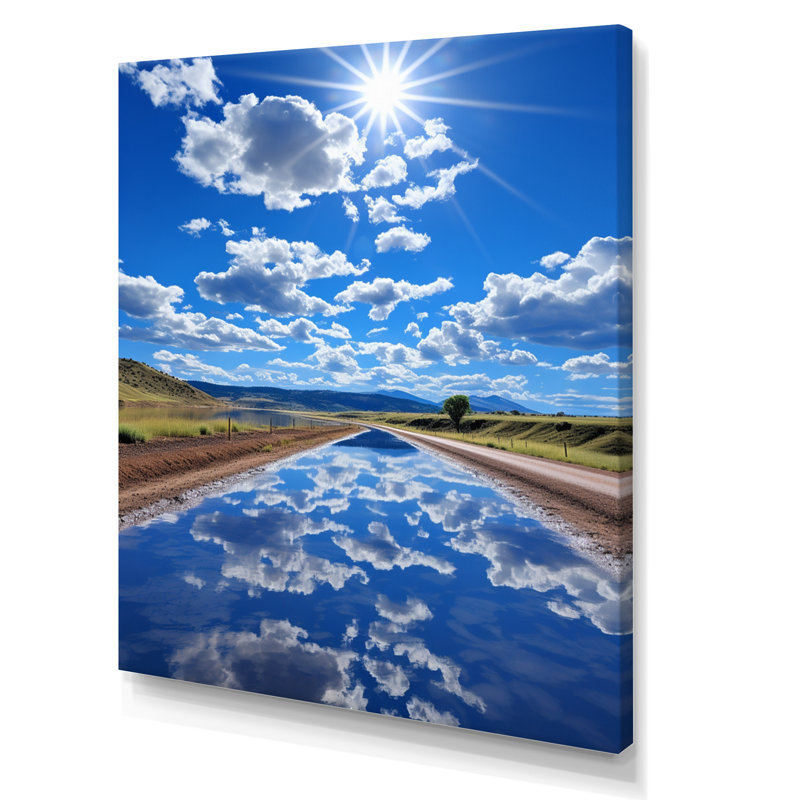 «Blue Sky Reflection Over Road», reproduction sur toile, H 32 po x l 24 po x P 1 po, Toile tendue