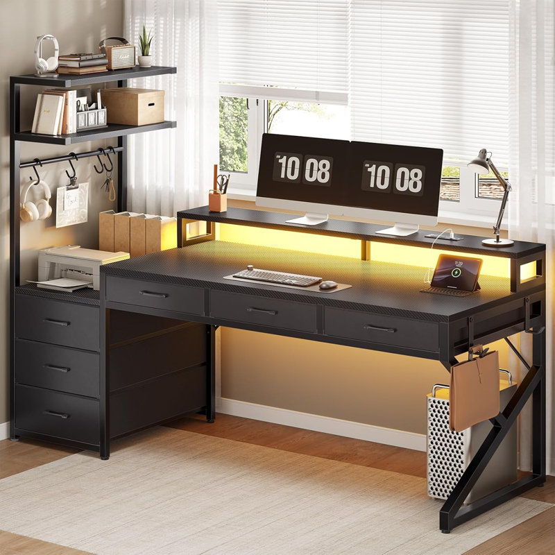Bureau d'ordinateur avec huche et tablettes Ridgefield Highpoint, Noir