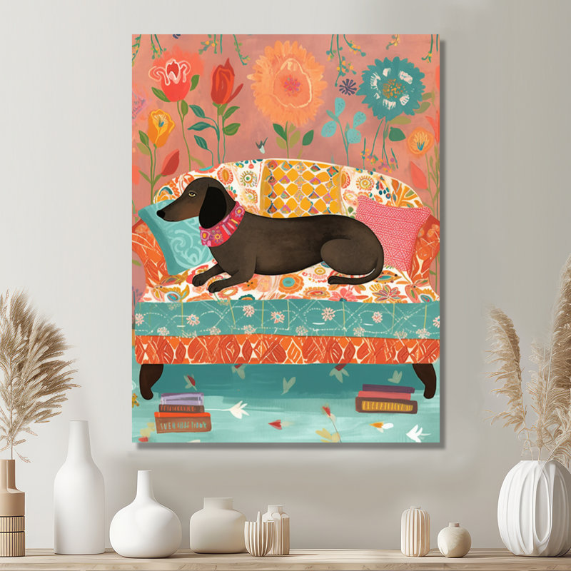 Teckel reposant sur le canapé Boho intérieur - chien, art mural, Toile tendue, H 32 po x l 24 po x P 1 po