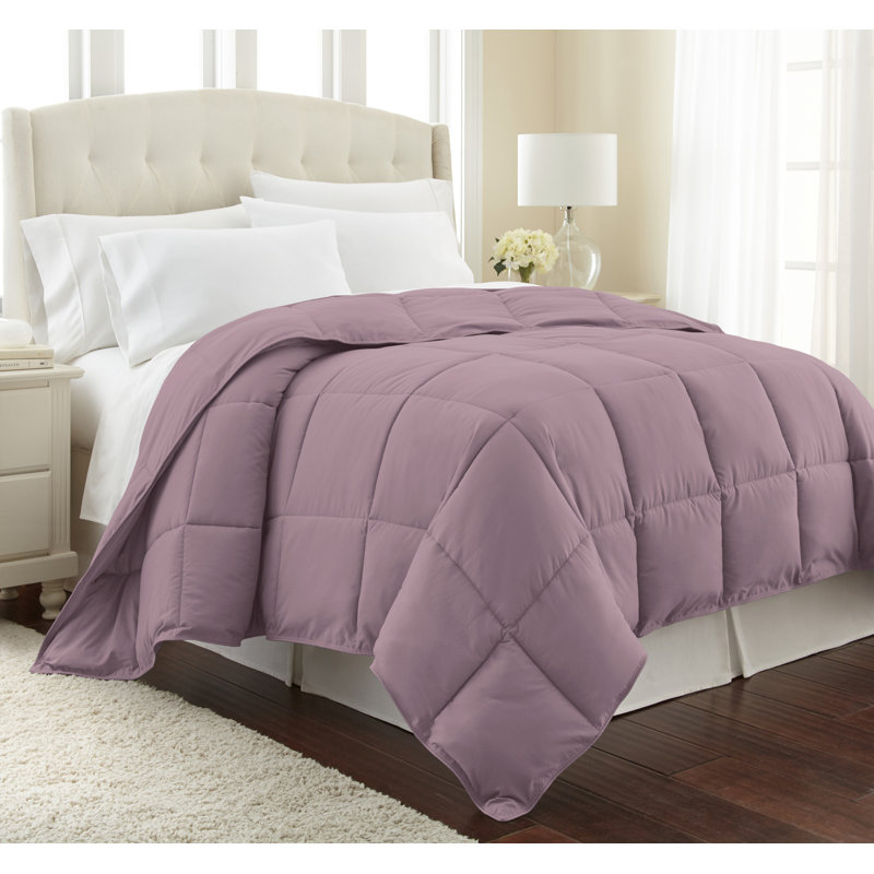 Vilano Springs ® Oversized Down Alternative Comforter with piped Edging and corner loops, Easy care, Lavender, King Comforter