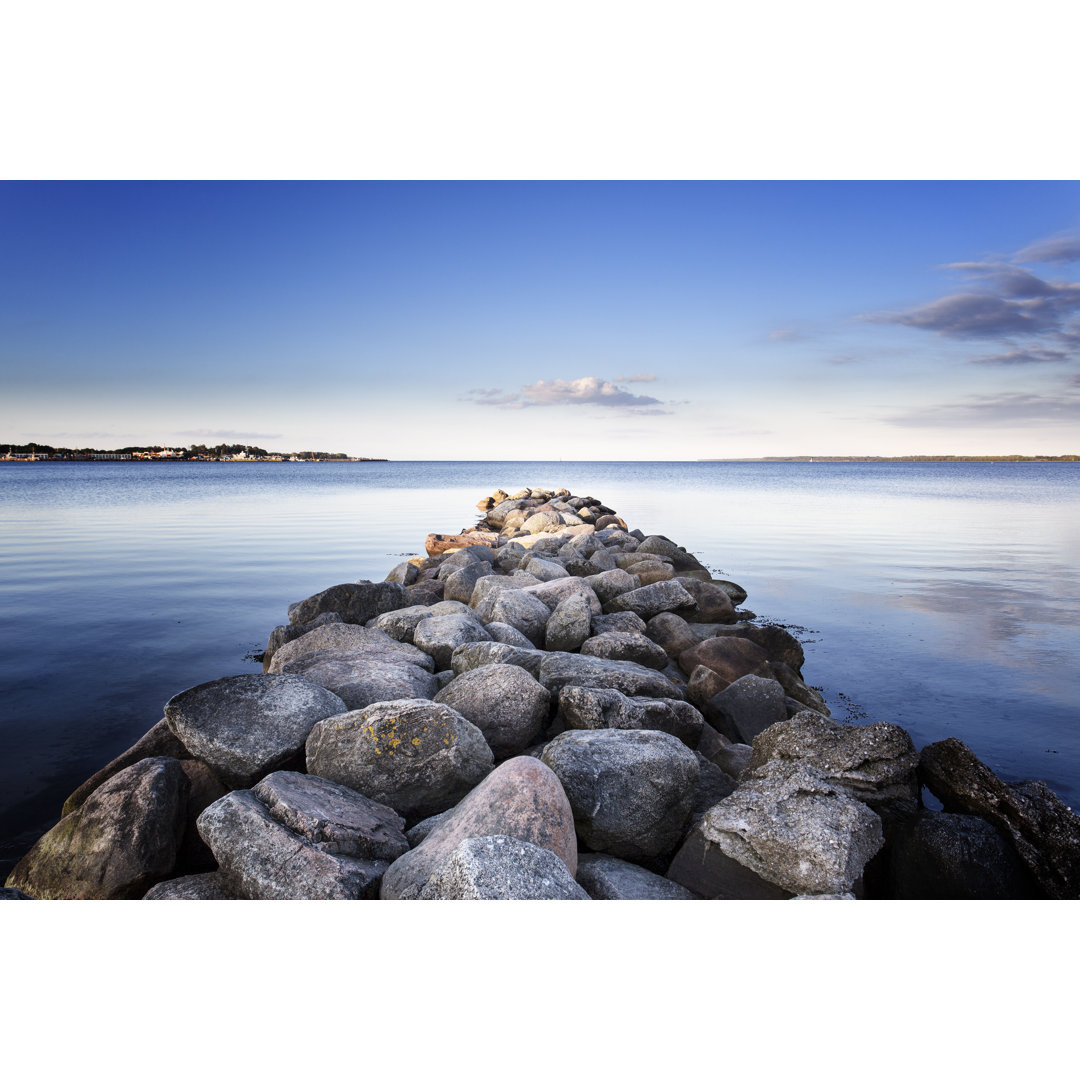 Steine und Felsen am Strand