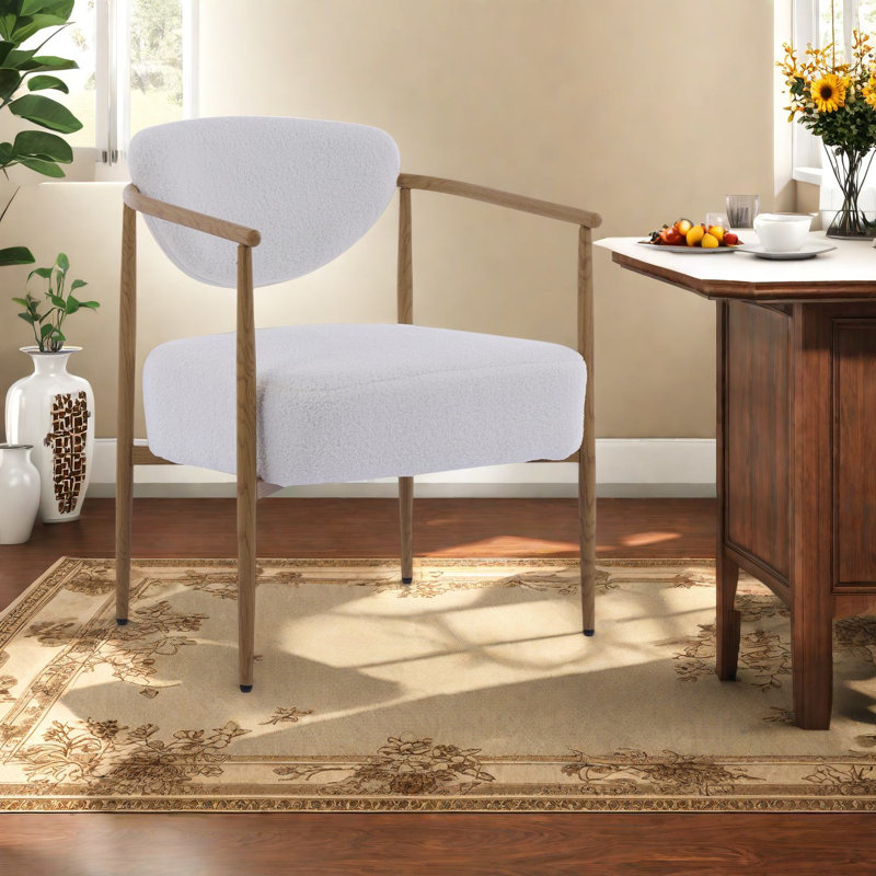 Chaises de salle à manger confortables en velours, revêtement blanc laiteux, style moderne pour un usage domestique