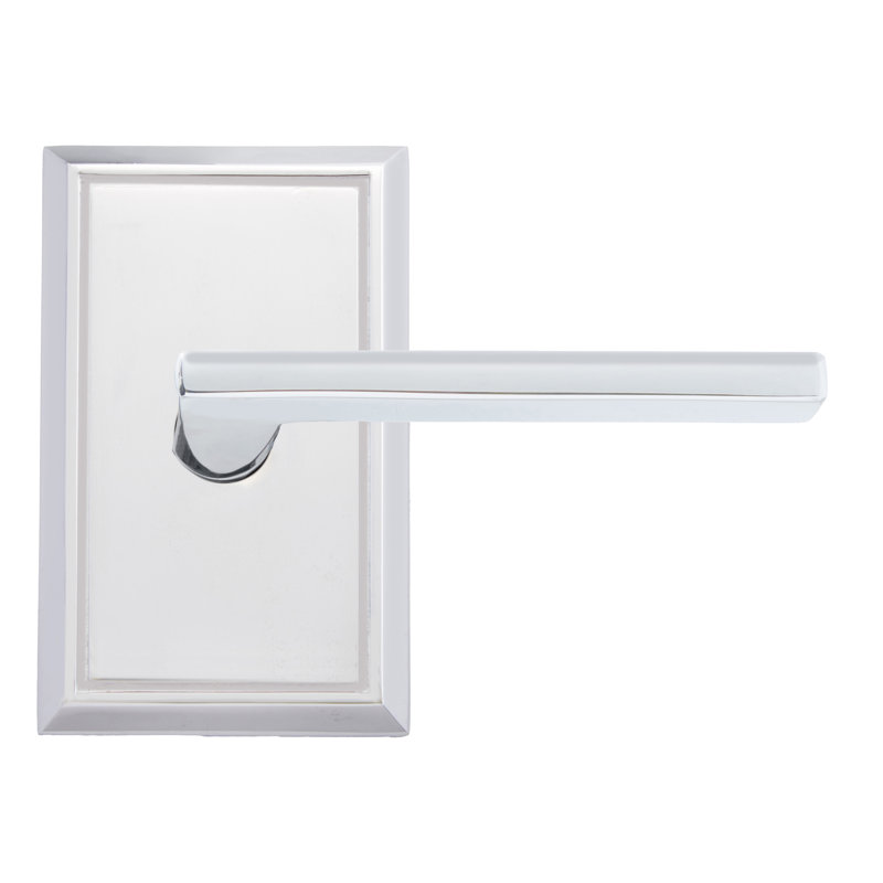 Faux levier Bravura 839-1 Delray sur rosace rectangulaire traditionnelle en chrome poli