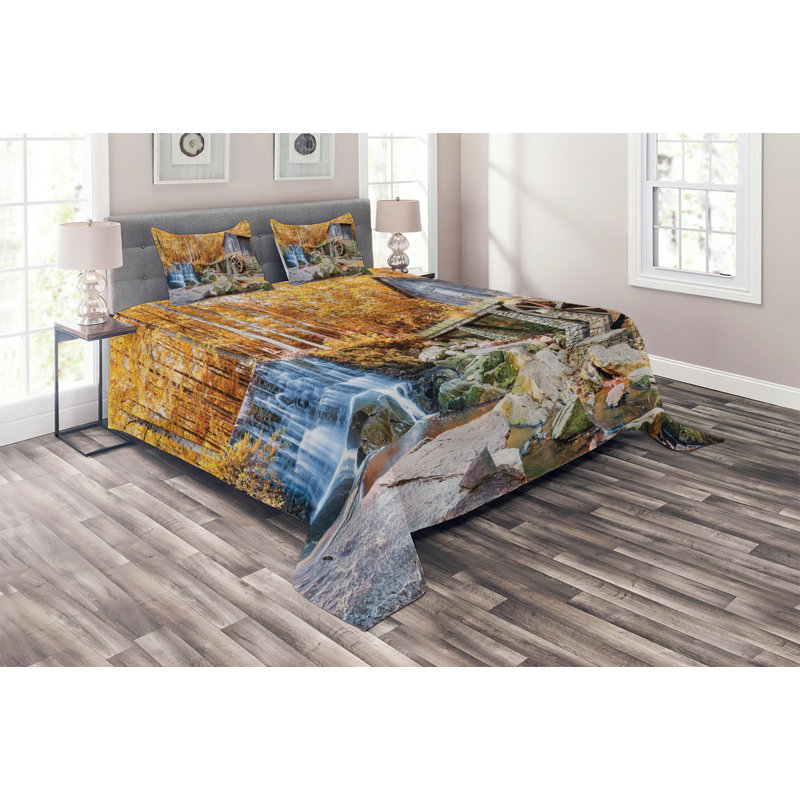 Rustic Polyester Coverlet, Queen Bedspread + 2 Shams
