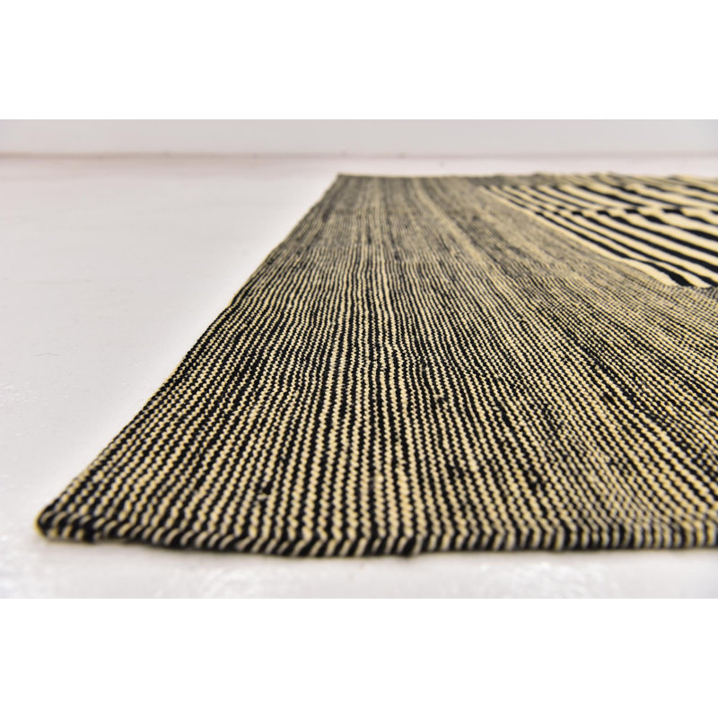 Tapis carré ivoire