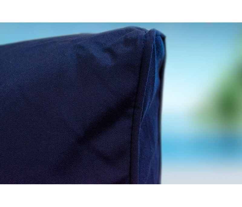 Ensemble de patio complet en rotin 16 pièces avec coussins Sorrento, Sunbrella bleu marine