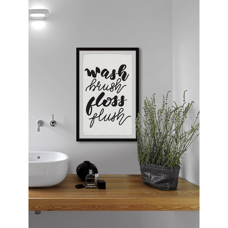 «Bathroom Riddles» - Cadre photo, art textuel, H 45 po x l 30 po x P 1,5 po