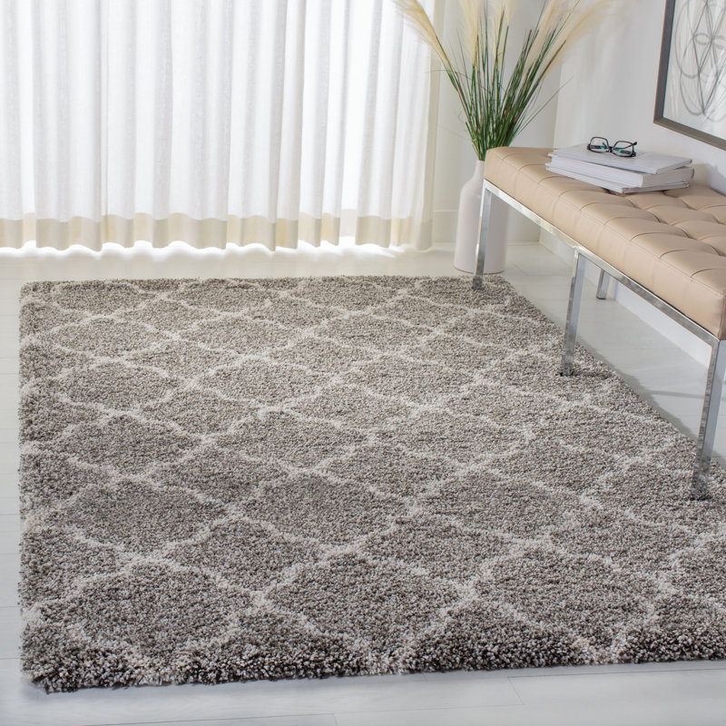 Tapis à poil long à motif géométrique gris, Rectangle de 5 pi 3 po x 7 pi 6 po, Grey/Ivory