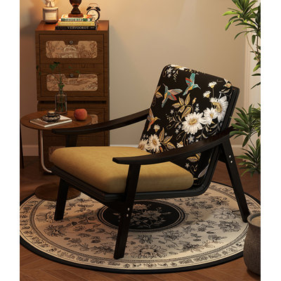 Fauteuil d'appoint en velours Mid-Century avec cadre en bois d'hévéa pour balcon de salon.